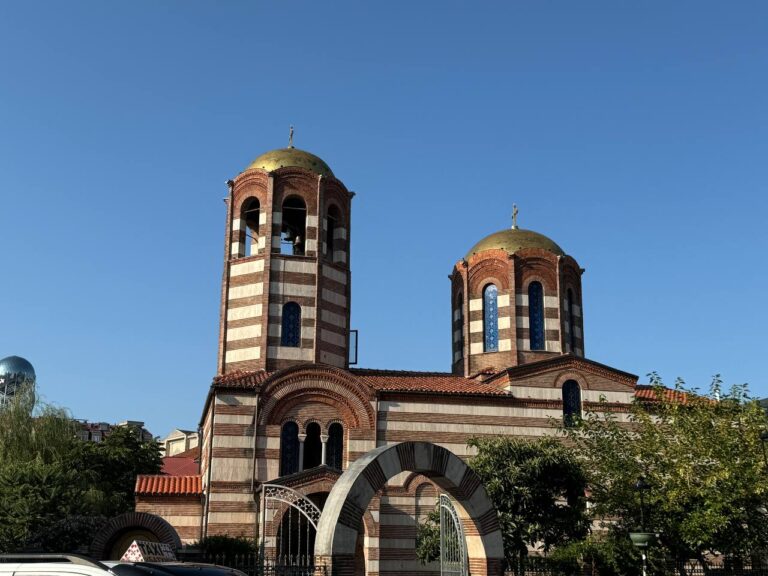 «Гамарджоба, Грузія: Батумі, Тбілісі + хінкалі»
