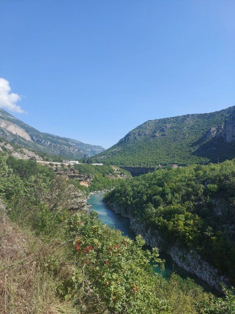 «Країна гір і моря… Моя Чорногорія»