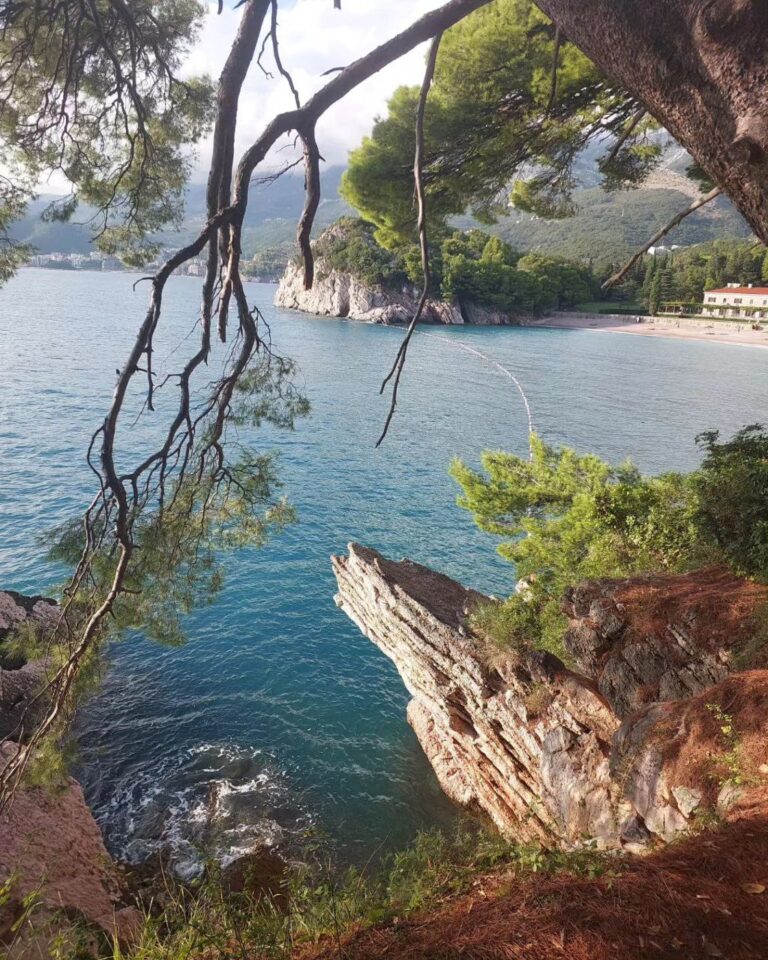 «Країна гір і моря… Моя Чорногорія»
