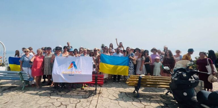 «Моє улюблене море в Греції»