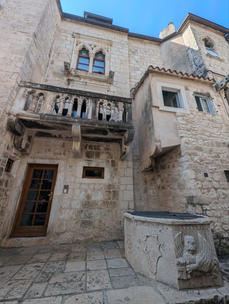 «Just Hvar. Просто Хвар» (7 ночей на морі в Хорватії)