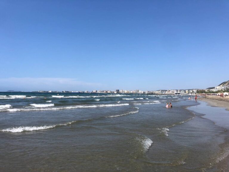 «Красуня Албанія»