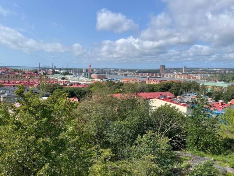 «Три стихії Норвегії: фіорди, льодовик Нігардсбрін, Язик Троля»