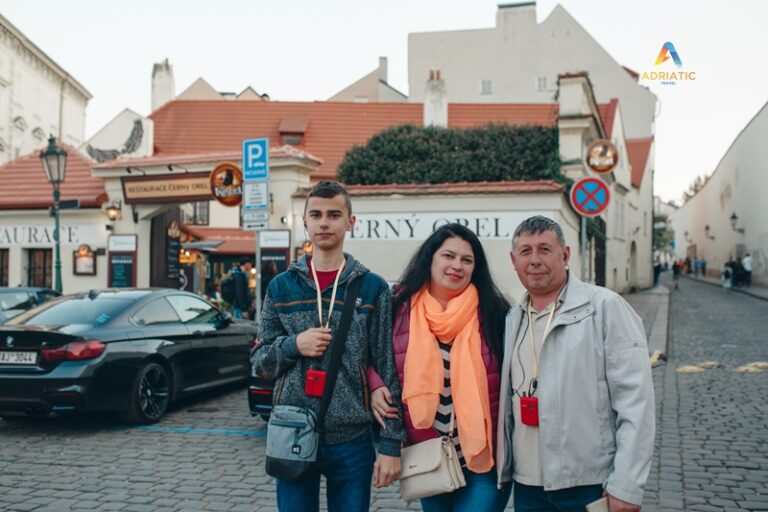«Париж та Амстердам збирає друзів!»