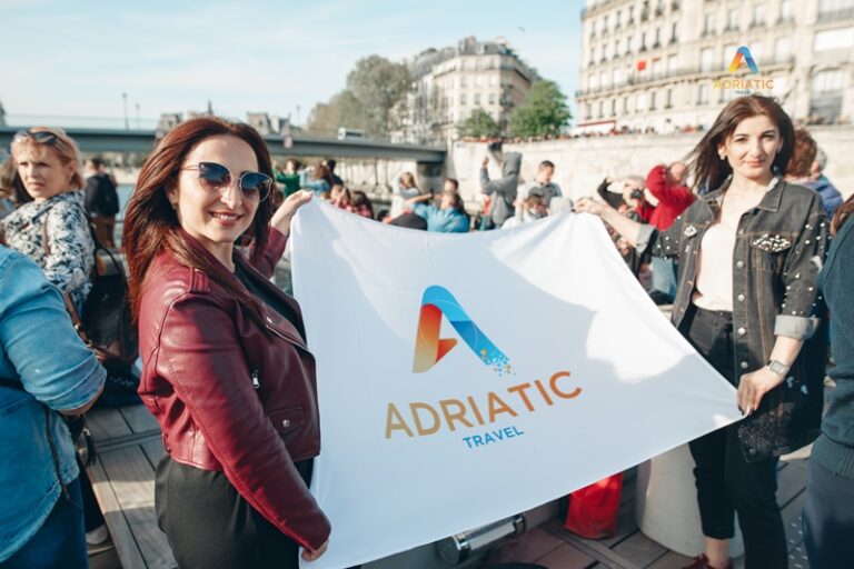 «Париж та Амстердам збирає друзів!»